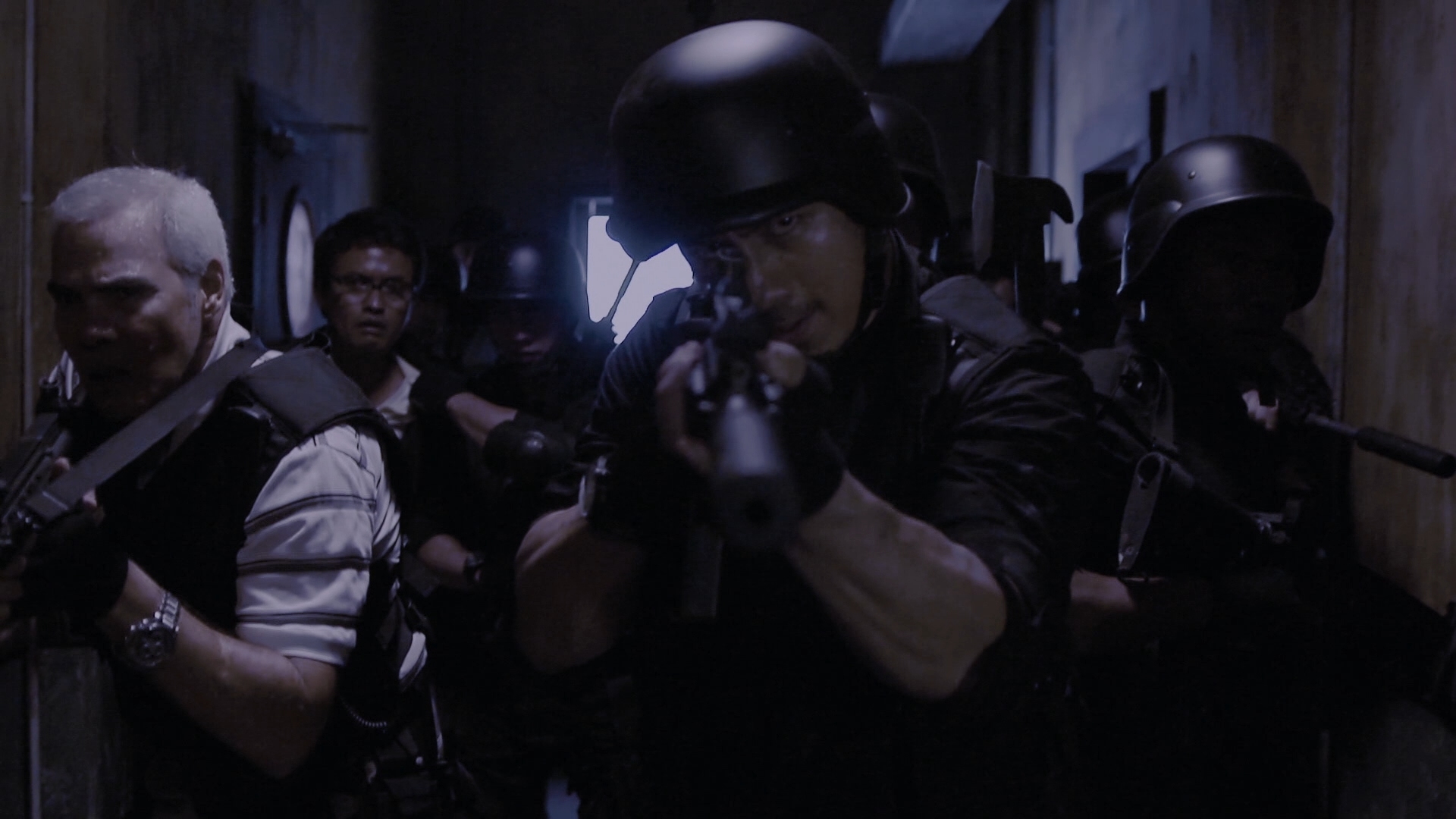 Нападение на отряд. Рейд Индонезия 2011. Рейд [боевик, триллер, криминал,2011, Индонезия, США.